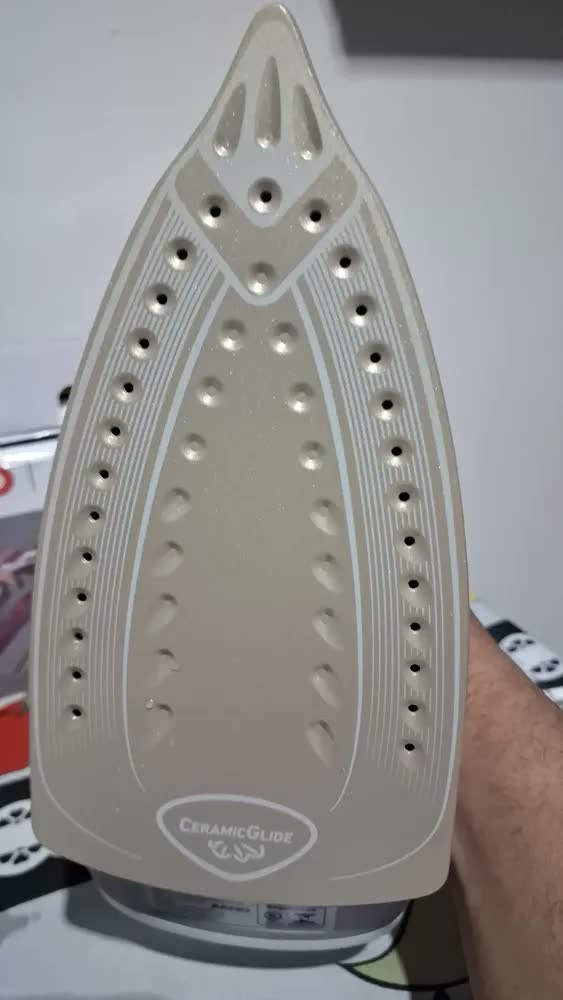 foto de Ferro De Passar Roupas A Vapor Steamgliss Fsgc Arno