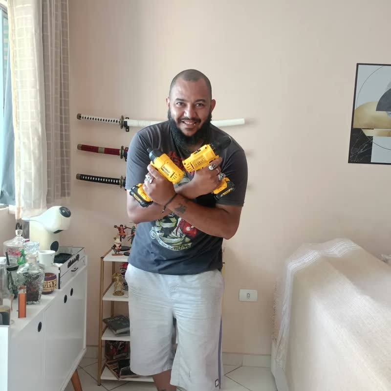 foto de Kit Furadeira e Parafusadeira de Impacto 12V Dewalt DCD700 Parafusadeira DCF815 e Acessórios