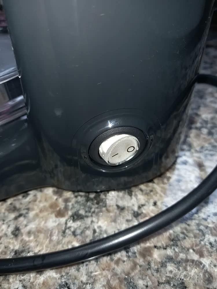 foto de Cafeteira Elétrica ECM20 30 Xícaras Efficient Função Manter Aquecido Cor Inox Preta Electrolux