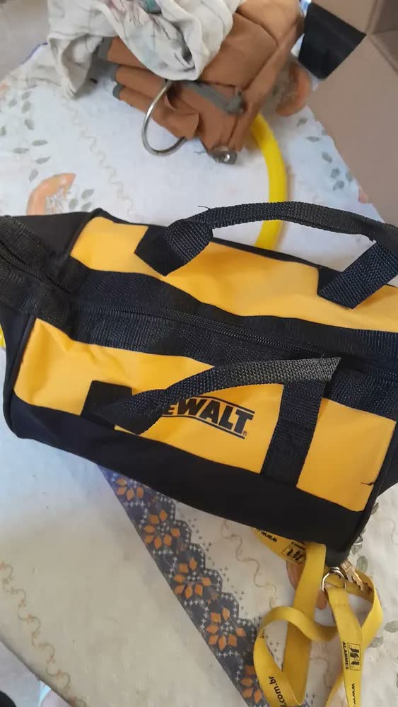foto de Parafusadeira e Furadeira de Impacto 13mm 20V DEWALT DCD7781D1 Com Bateria, Carregador e Bolsa
