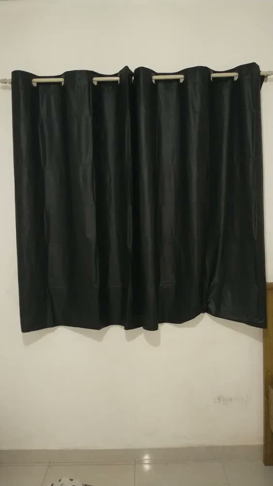 foto de Cortina Blackout Para Janela 2,20 X 1,40 Corta 100% Luz