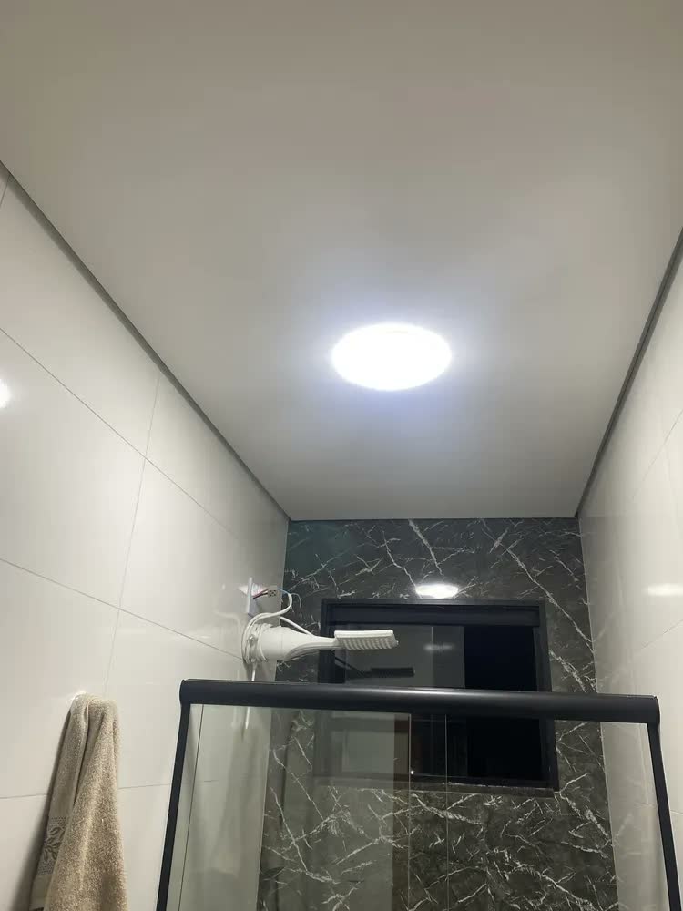 foto de Plafon Painel LED 32W Borda Infinita Redondo Ø22cm Luminária Frameless 2 Em 1 Embutir Ou Sobrepor Llum 6500k