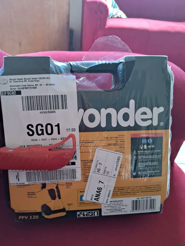 foto de Parafusadeira Furadeira a Bateria 3/8