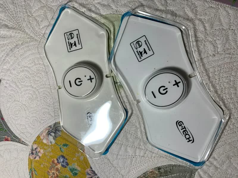 foto de G-Tech Eletroestimulador Massageador Tens Alivio Já Anvisa Cor Branco Bi