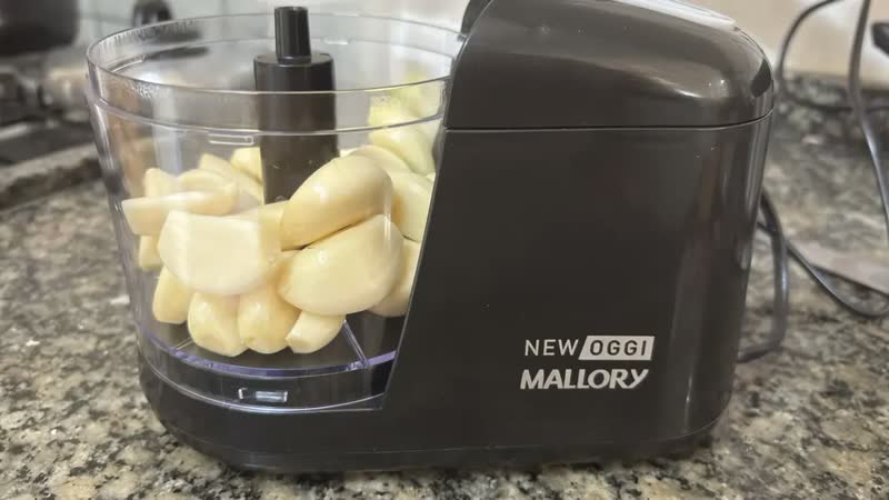 foto de Processador Triturador De Alimentos New Oggi Mallory Cor Preto
