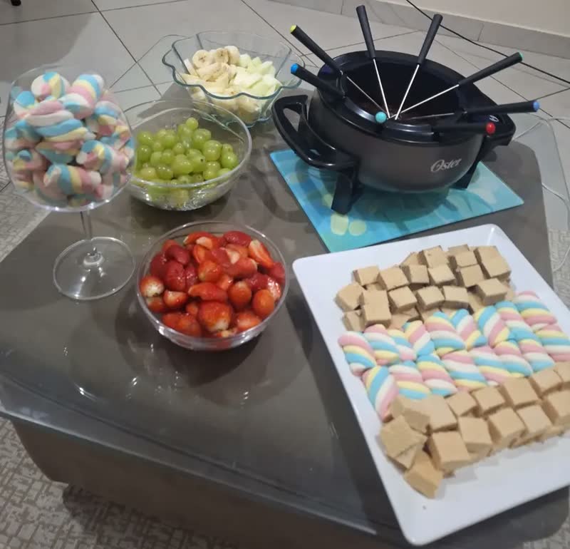 foto de Panela Elétrica Para Fondue Oster Onfd100 1000w Delight