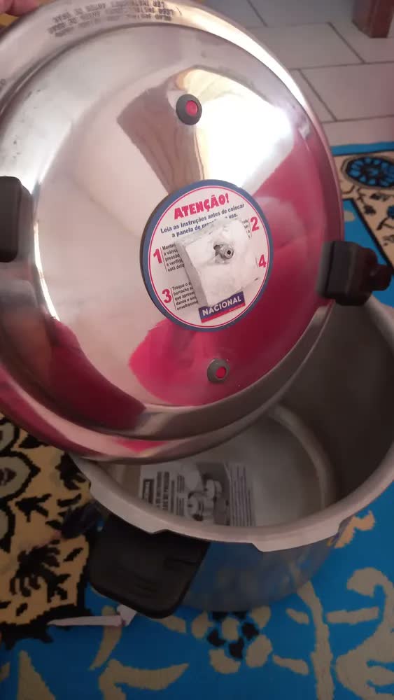 foto de Panela De Pressão Fechamento Externo Profissional 20L Nacional