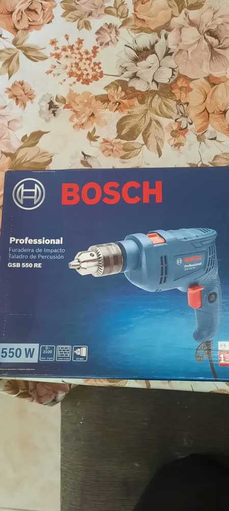 foto de Furadeira E Parafusadeira Profissional Gsb550re 550w - 220v
