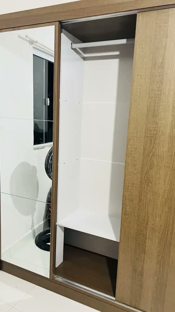 foto de Guarda Roupa Casal Madesa Mônaco 3 Portas Correr C/ Espelho