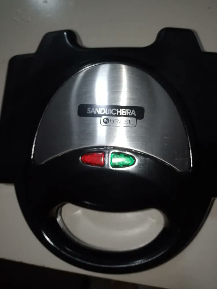foto de Sanduicheira E Grill Inox - 750w - In Brasil