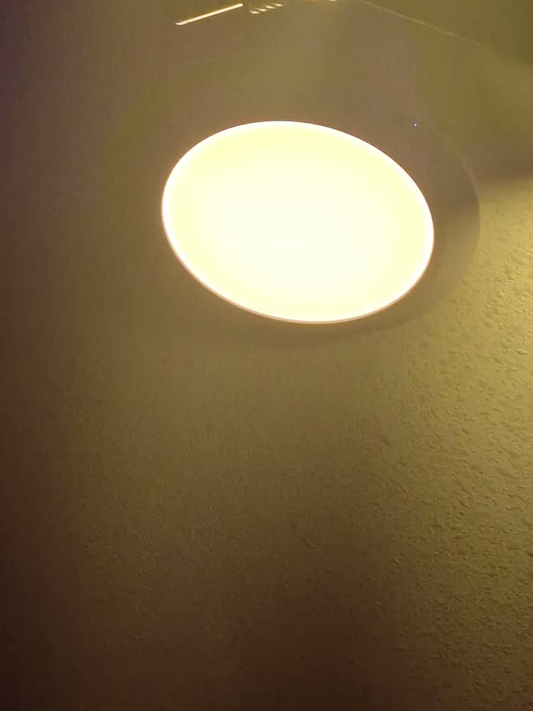 foto de Luminária De Teto Led Com Sensor De Presença Recarregável 127/220v Branco