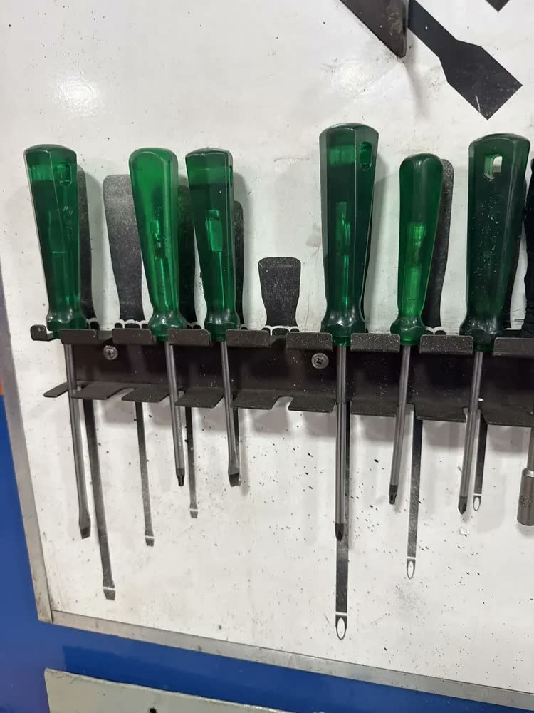 foto de Jogo De Chaves De Fenda E Phillips Com 6 Peças St08044l Sata