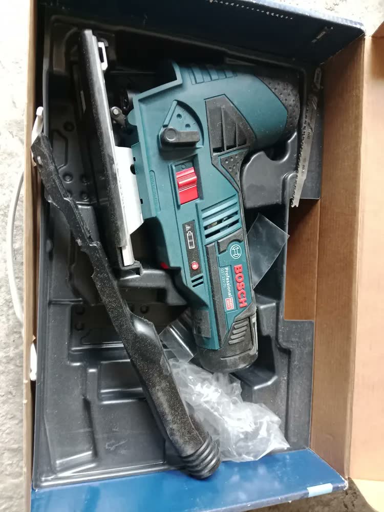 foto de Serra sem fio Bosch Gst -70