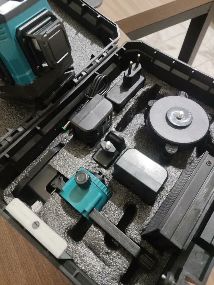 foto de Kit Nível Verde Laser 4d 16 Linhas Profissional Com Maleta