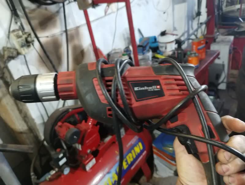 foto de Furadeira de Impacto Einhell TC-ID 1000 E KIT