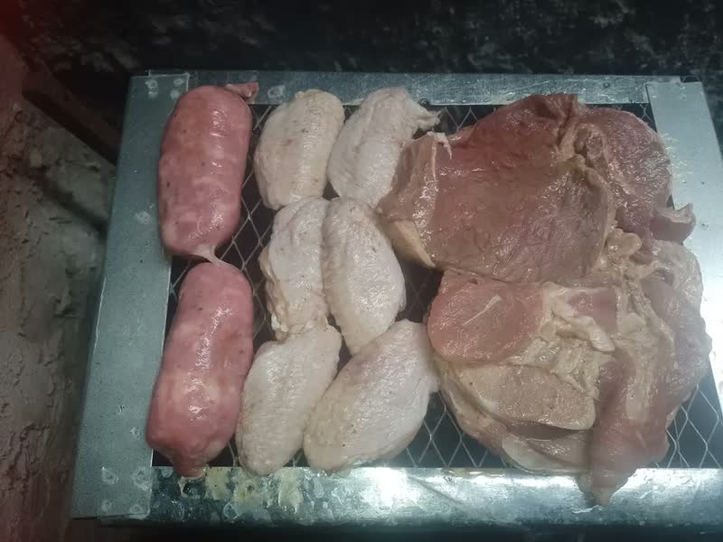 foto de Churrasqueira Portátil Carvão NCG Churraskita Móvel Aço Prateado