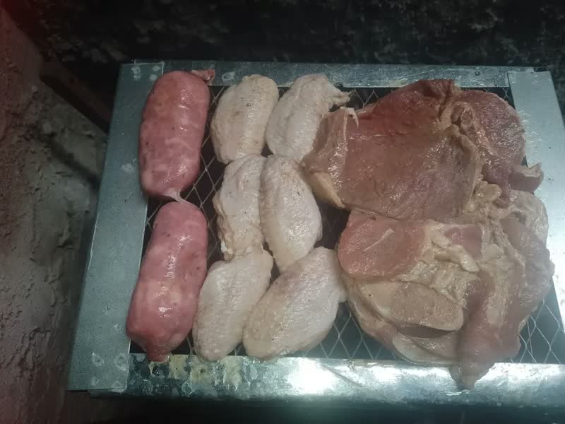 foto de Churrasqueira Portátil Carvão NCG Churraskita Móvel Aço Prateado