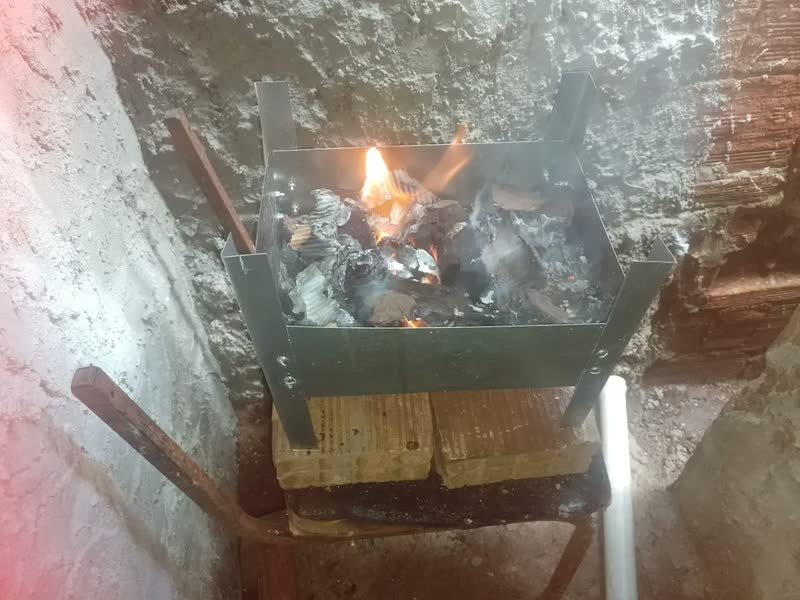 foto de Churrasqueira Portátil Carvão NCG Churraskita Móvel Aço Prateado