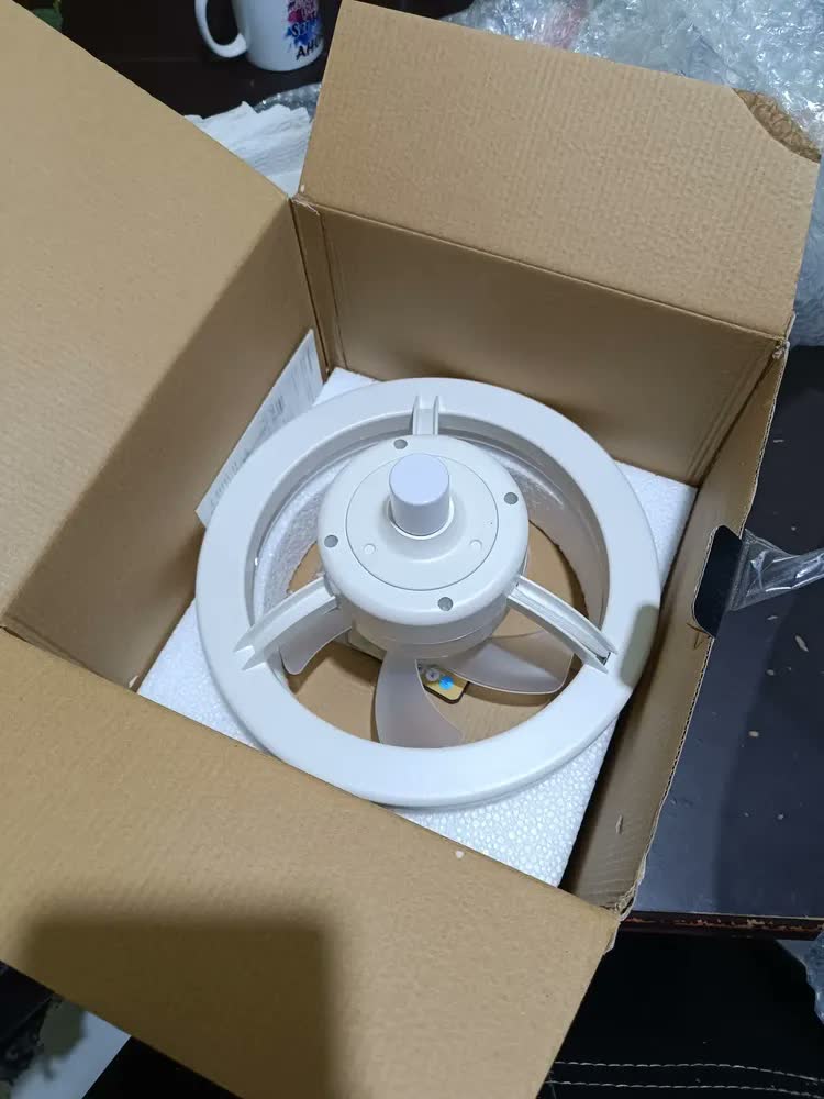foto de Lâmpada Ventilador Multifuncional Com Foco Led 30 W