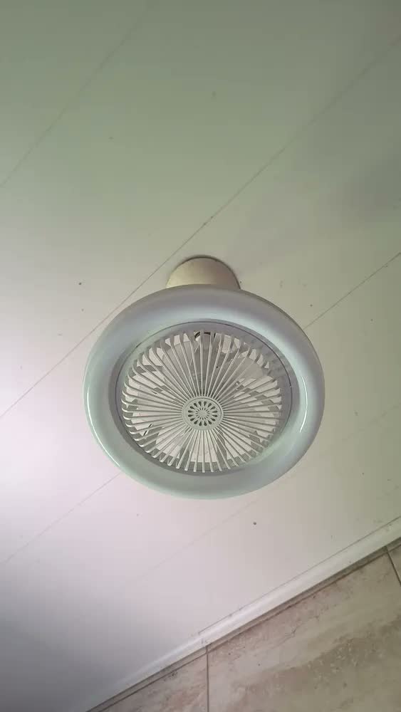 foto de Lâmpada Ventilador Multifuncional Com Foco Led 30 W