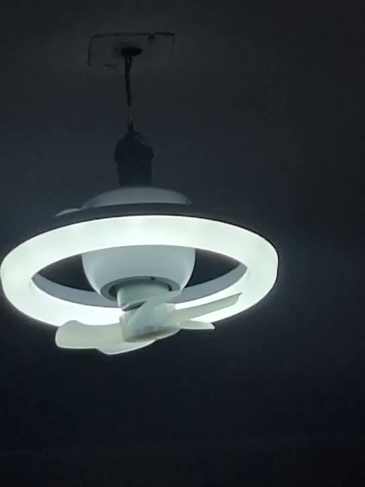 foto de Lâmpada Ventilador Multifuncional Com Foco Led 30 W