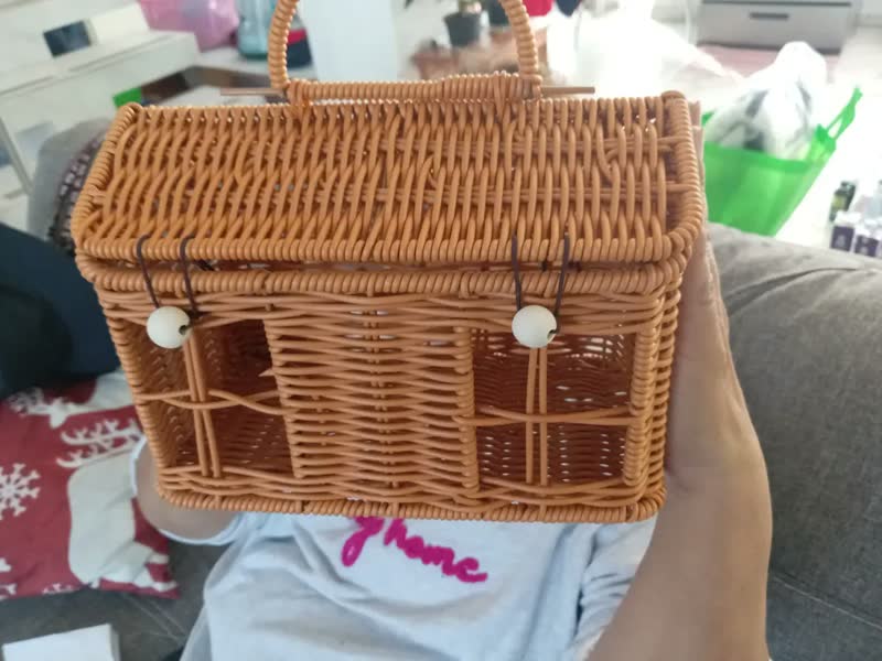 foto de Cesta Em Forma De Casa De Vime Com Tampa, Decorativa Tecida