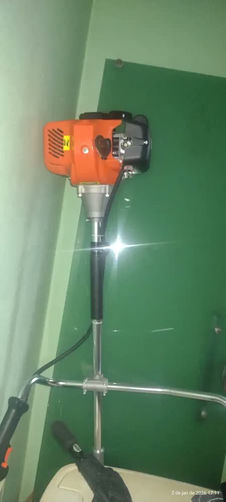 foto de Roçadeira A Gasolina Bipartida 43cc Grhb430 Terra