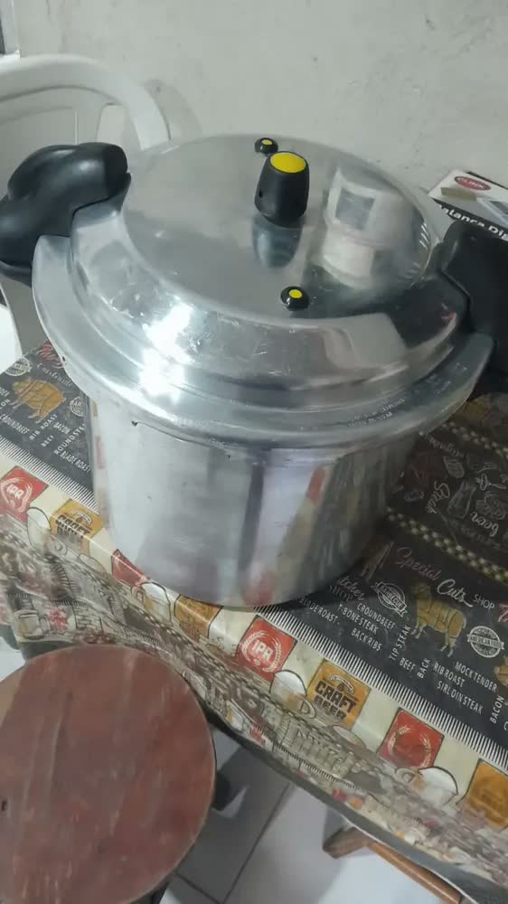 foto de Caçarola Pressão 20L Hotel Alumínio ABC Trava Externa Cinza 31cm