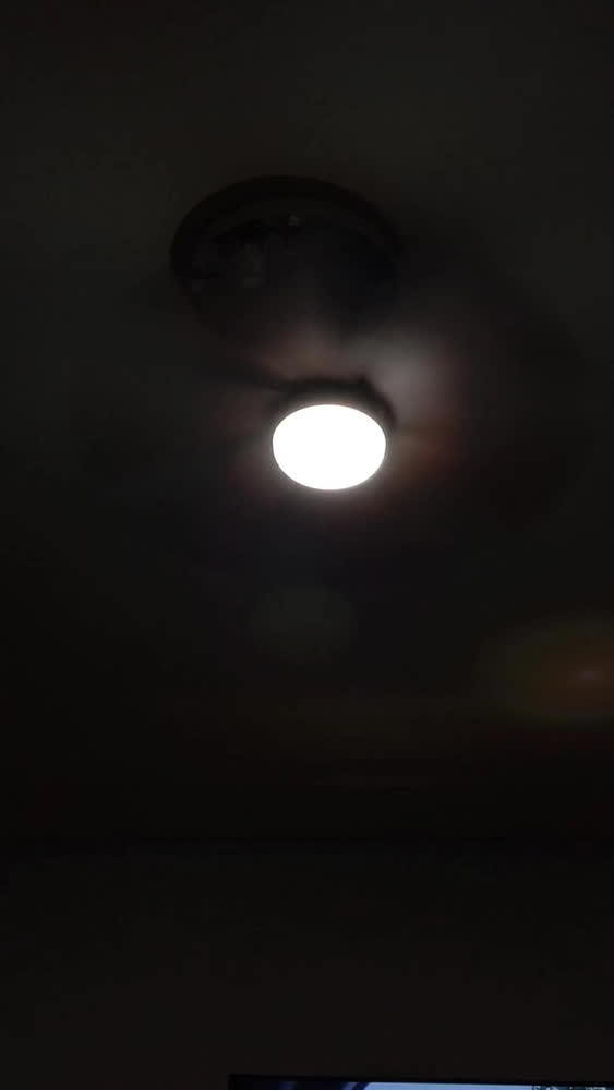 foto de Ventilador Soquete Com Luz E26 E27 Com Controle 52 Cm 127/220v