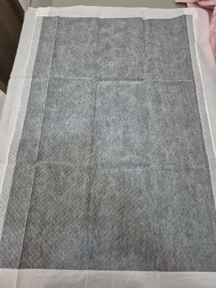 foto de Tapete Higiênico 60x80cm Carvão Ativado Com 30un Soul Pets Cinza