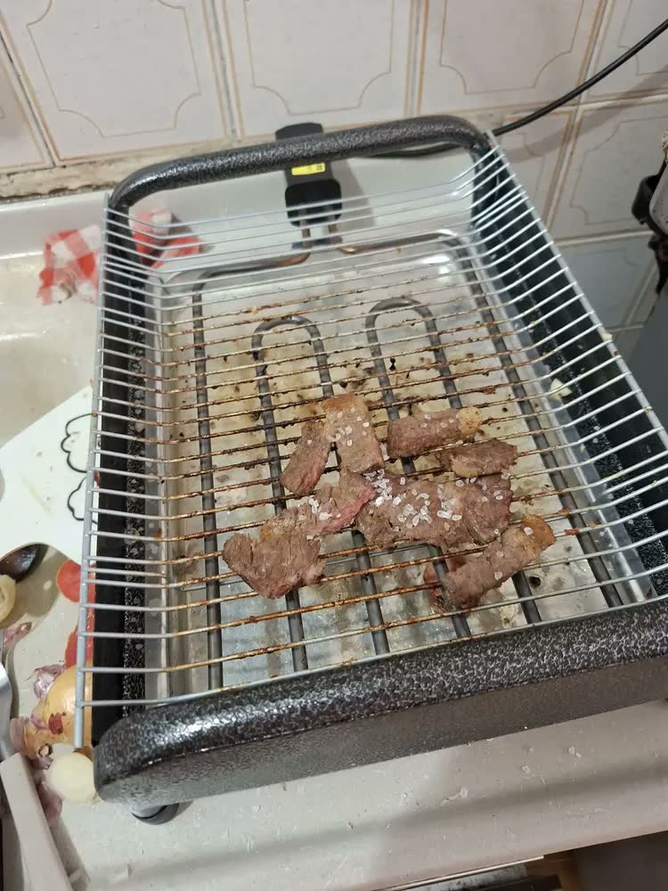 foto de Churrasqueira Elétrica Craqueada Aluminio RizzoGrill 2