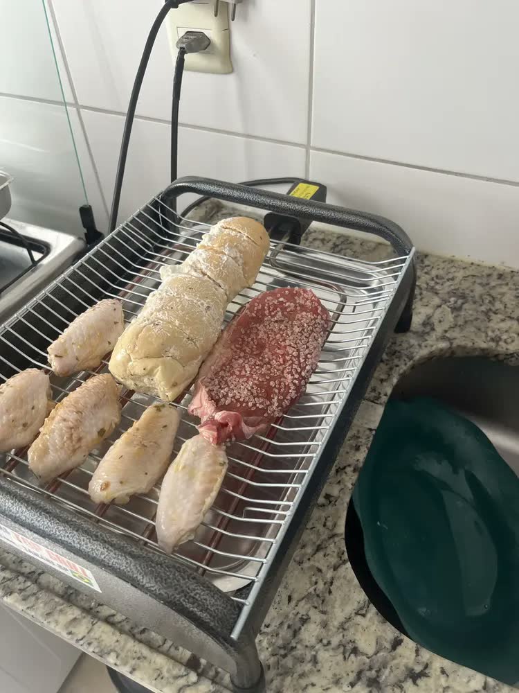 foto de Churrasqueira Elétrica Craqueada Aluminio RizzoGrill 2