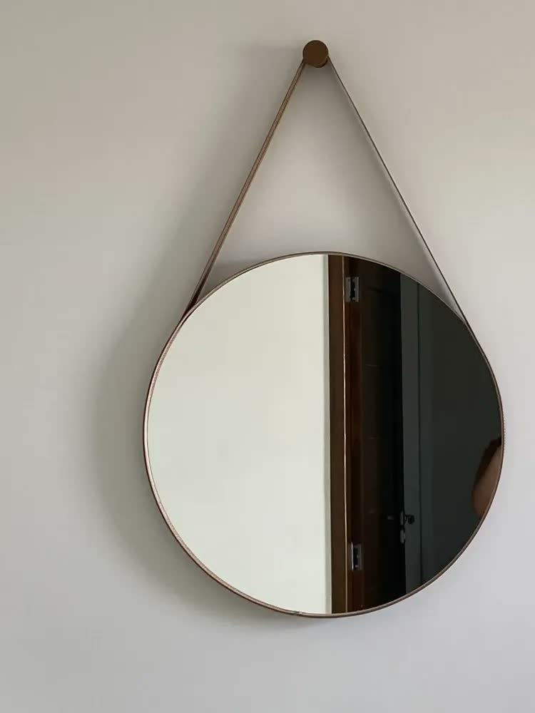 foto de Espelho De Parede Decorativo Redondo 60cm C/ Alça De Couro