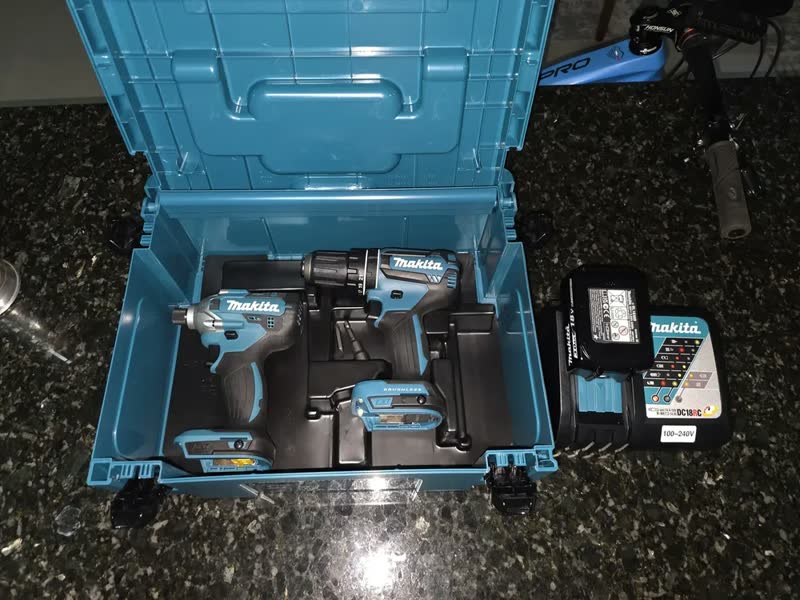 foto de Parafusadeira De Impacto S/ Bateria Dtd156z Makita