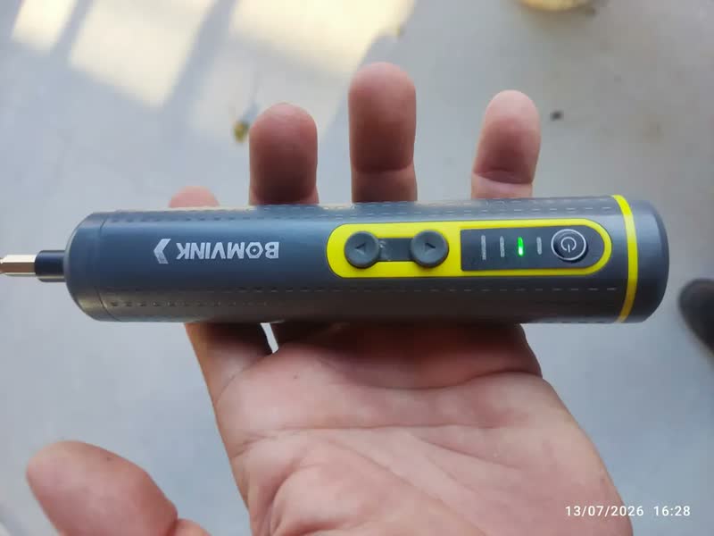 foto de Kit Chave De Fenda Eletrica Bomvink 30 Em 1 - 3.6v