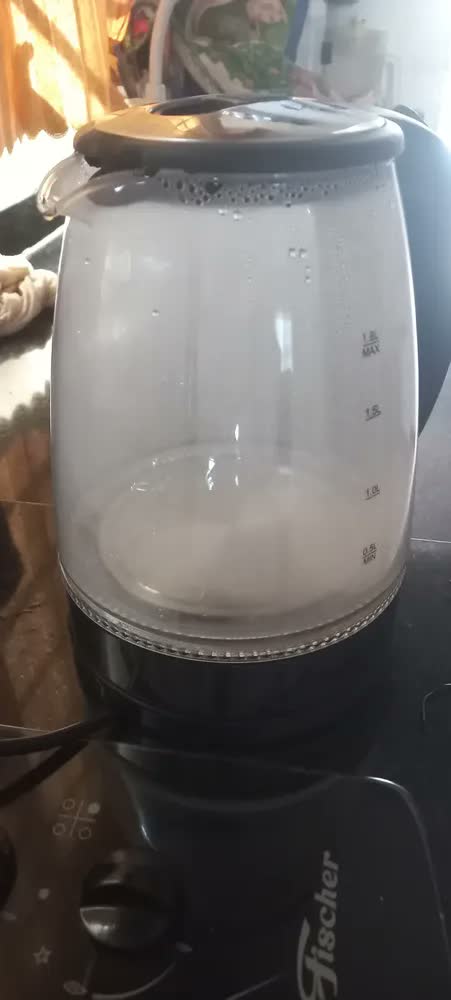 foto de Chaleira Elétrica Bch11 Glass Light Control 1,8l Britânia Preto
