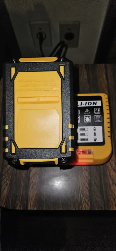 foto de Kit Parafusadeira E Chave Impacto Com 2 Bateria 60v Brushles