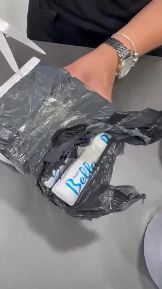 foto de Cera Roll On Depil Bella Mel Kit 10 Refil Depilação