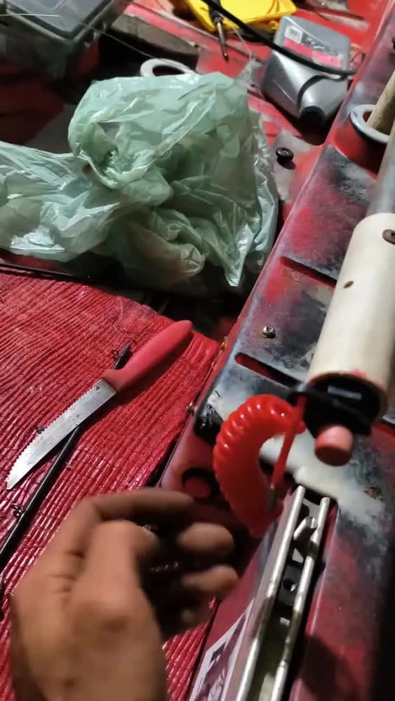 foto de Roçadeira 78cc A Gasolina Com Partida Elétrica Profissional
