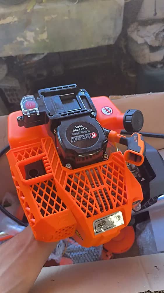 foto de Roçadeira 78cc A Gasolina Com Partida Elétrica Profissional