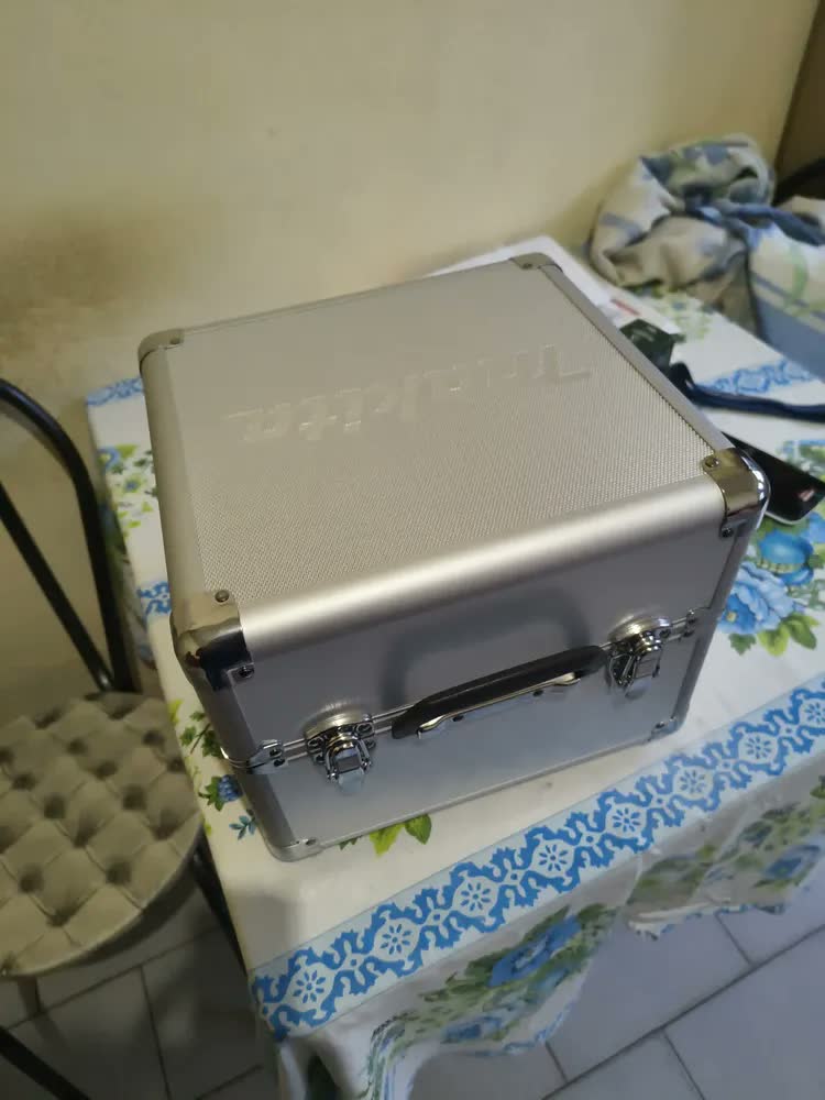 foto de Kit Parafusadeira Furadeira Makita Clx224sax 12v Com Maleta
