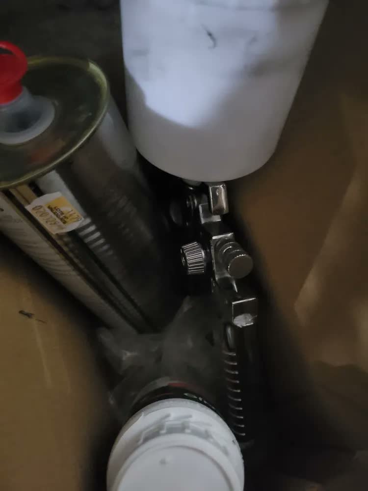 foto de Pistola De Pintura Automotiva Profissional Bico 1.4mm 600ml