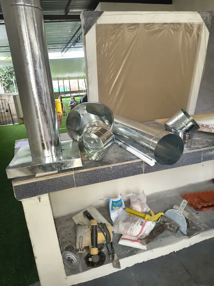 foto de Kit Para Churrasqueira Pré Moldada 30x30/150mm Galvanizado