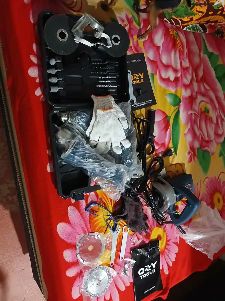 foto de Kit Serra Mármore Lixadeira Esmerilhad E Furadeira 220v Azul