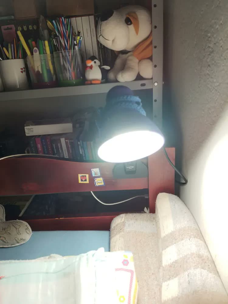 foto de Luminaria Abajur Clip Mesa Escritorio Quarto Haste Flexivel