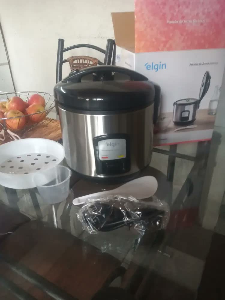 foto de Panela De Arroz Elétrica Elgin 5 Xicaras 1 Litro 400w Cor Prateado