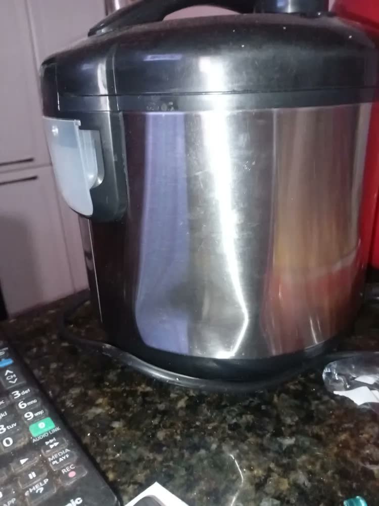 foto de Panela De Arroz Elétrica Elgin 5 Xicaras 1 Litro 400w Cor Prateado
