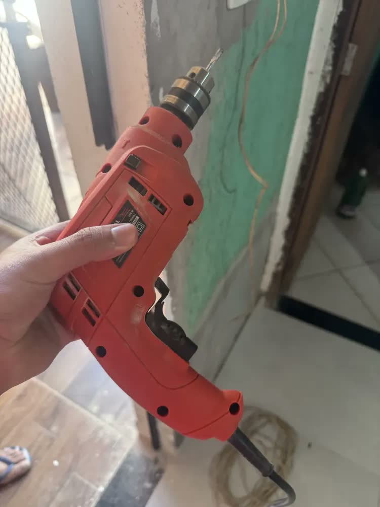 foto de Furadeira de Impacto com Maleta Mondial 650W - NFFI-07M