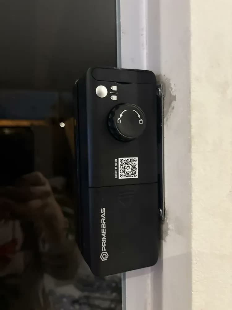 foto de Fechadura Digital Biométrica Eletrônica Primebras Athenas Para Portas de Vidro de Correr