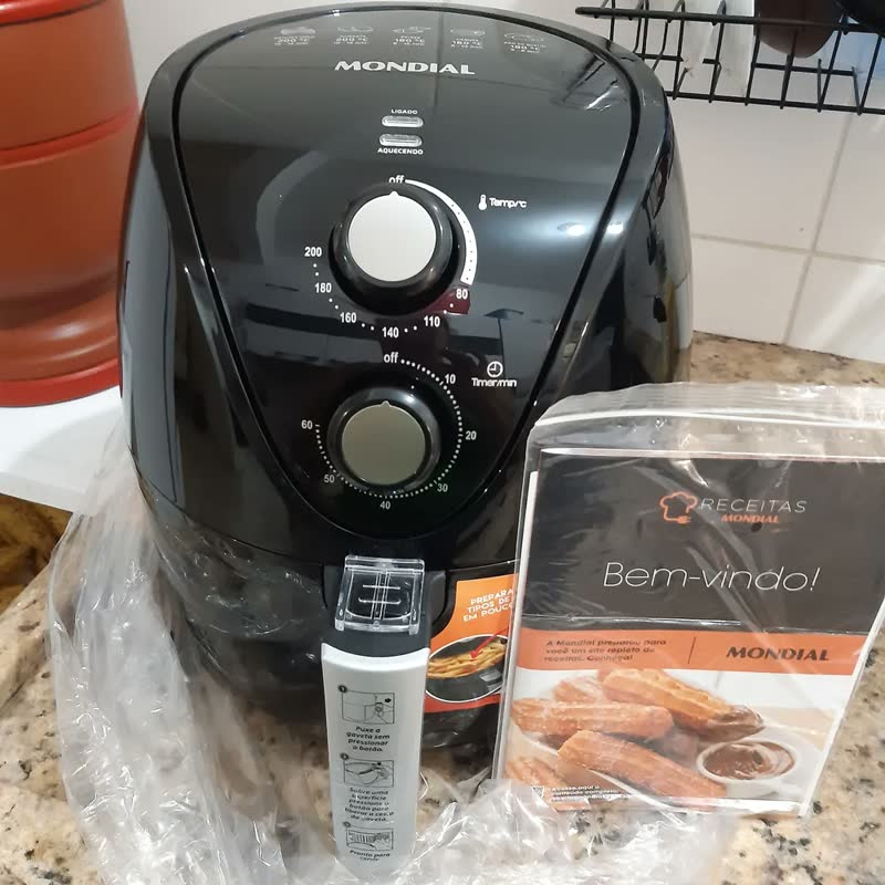 foto de Fritadeira Sem Óleo Air Fryer 3,5L Mondial 1500W AF-31